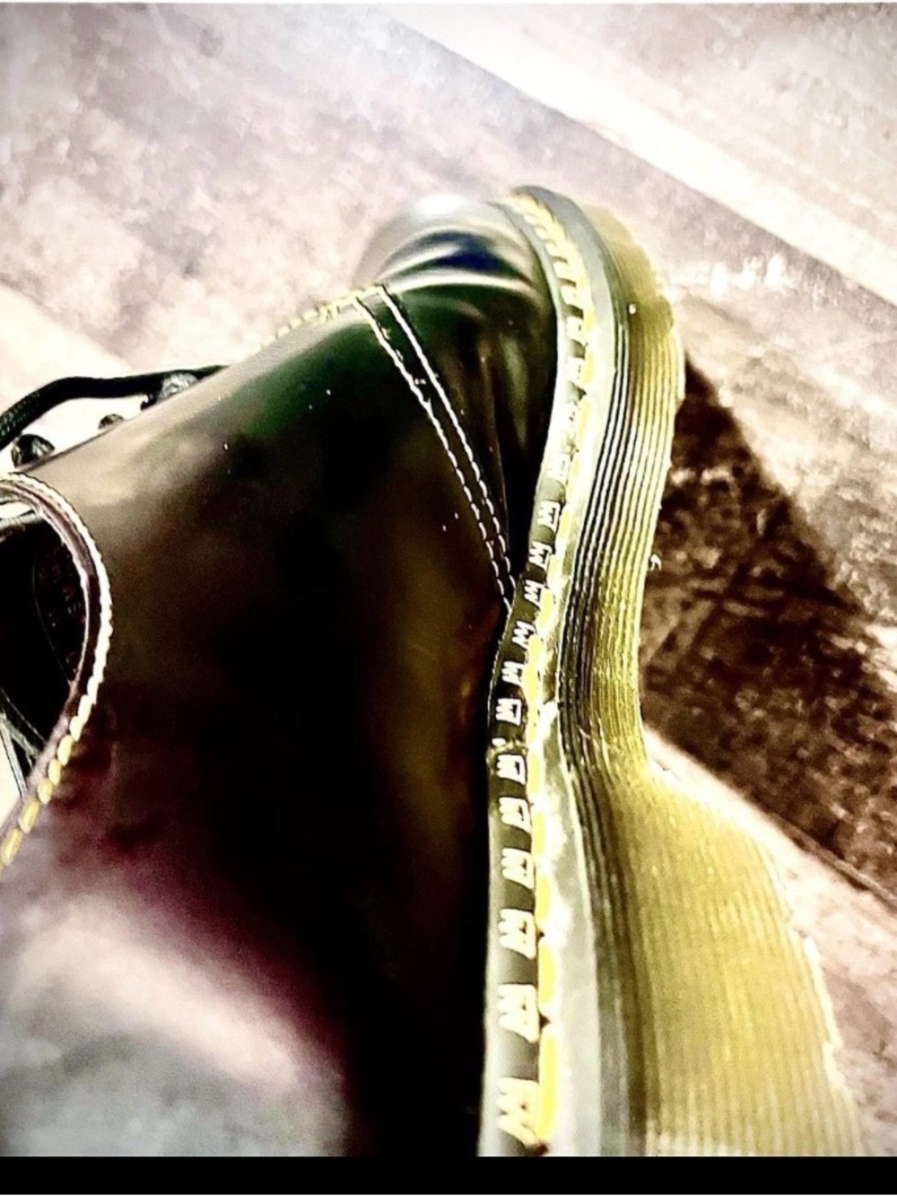 Dr Martens Jean Basquiat Collaboration 1461 release M 10 W 11 no box - Picture 10 of 12
